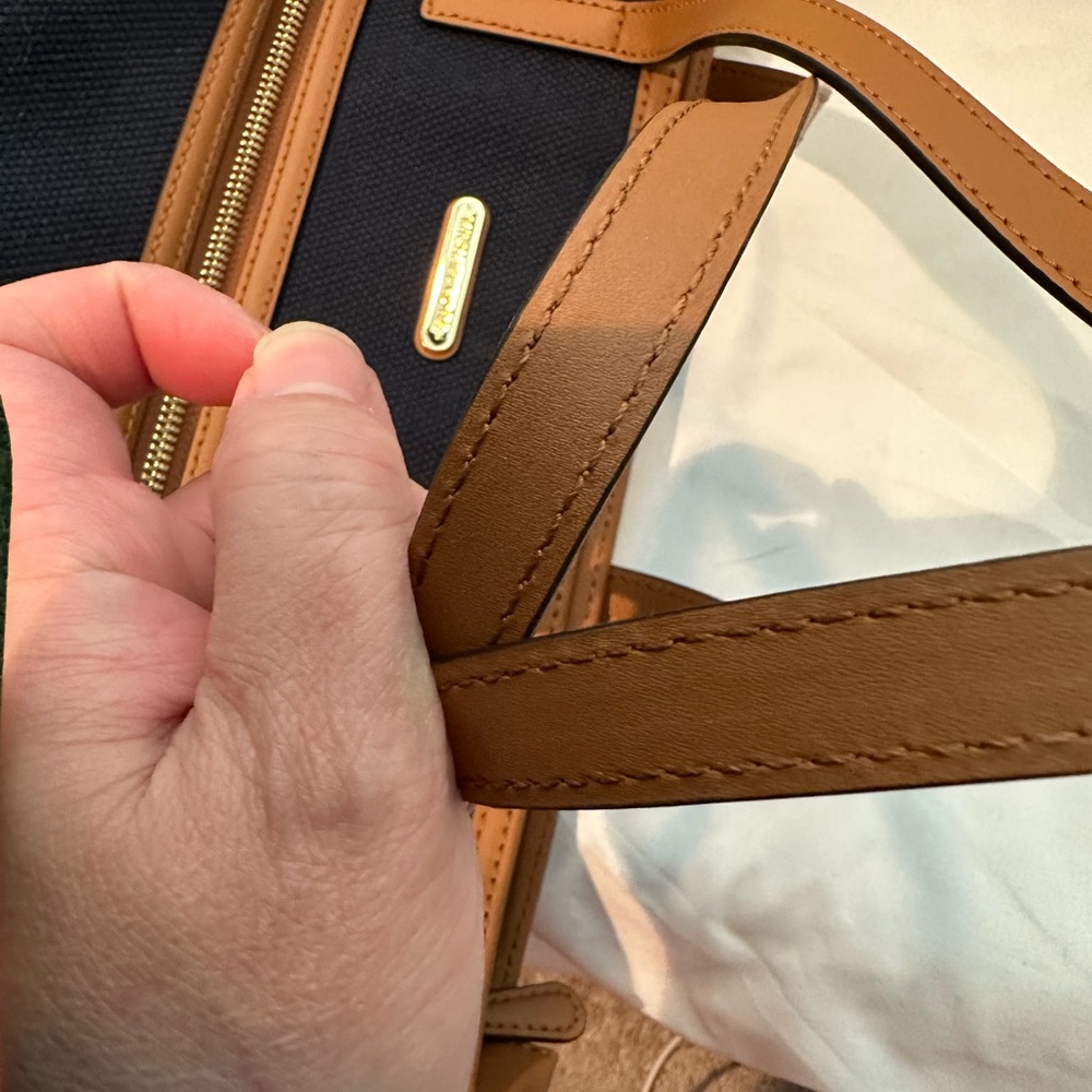 Michael Kors Tote Bag great condition - Picture 6 of 10